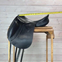 Used Stubben Portos Dressage Saddle 17.5/MW -Horse Trail Haven Sales Store 330 Seat Measurement 63000.1686181845