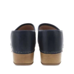 Dansko Brenna Clog 20 Dansko Brenna Clog -Horse Trail Haven Sales Store brenna clog navy back 9431 751600 dansko 06536.1640727438