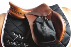 Freejump Stirrup Pockets -Horse Trail Haven Sales Store freejump stirrup pocket silver saddle 555x370 25877.1682449262