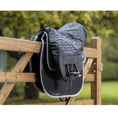 LeMieux Waterproof Ride On AP/CC & Dressage Saddle Covers 2 LeMieux Waterproof Ride On AP/CC & Dressage Saddle Covers - Image 2