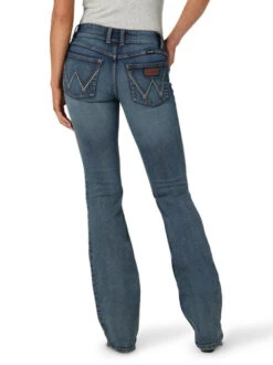 Wrangler Retro Sadie Kinsley Jean 7 Wrangler Retro Sadie Kinsley Jean -Horse Trail Haven Sales Store sadie bc kinsley med.wash back 112336732wrangler 63041.1689701138