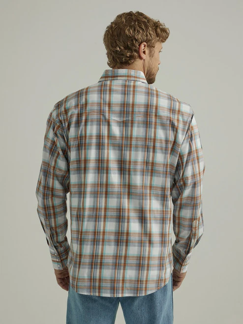 Men's Wrangler Wrinkle Resist Brown Plaid Shirt 4 Men's Wrangler Wrinkle Resist Brown Plaid Shirt - Image 4